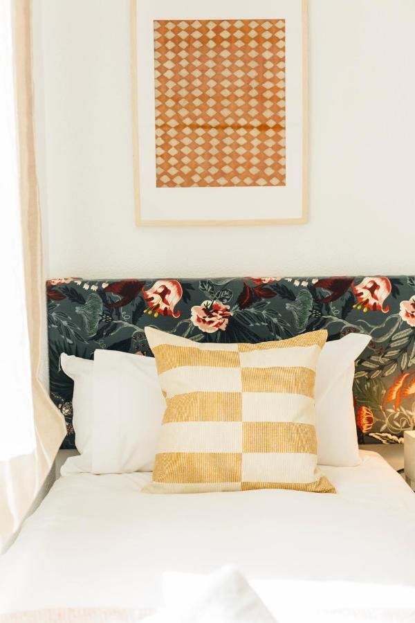 Stunning And Colorful- 4Bd 2Bth- Santa Cruz Apartment Seville Ngoại thất bức ảnh