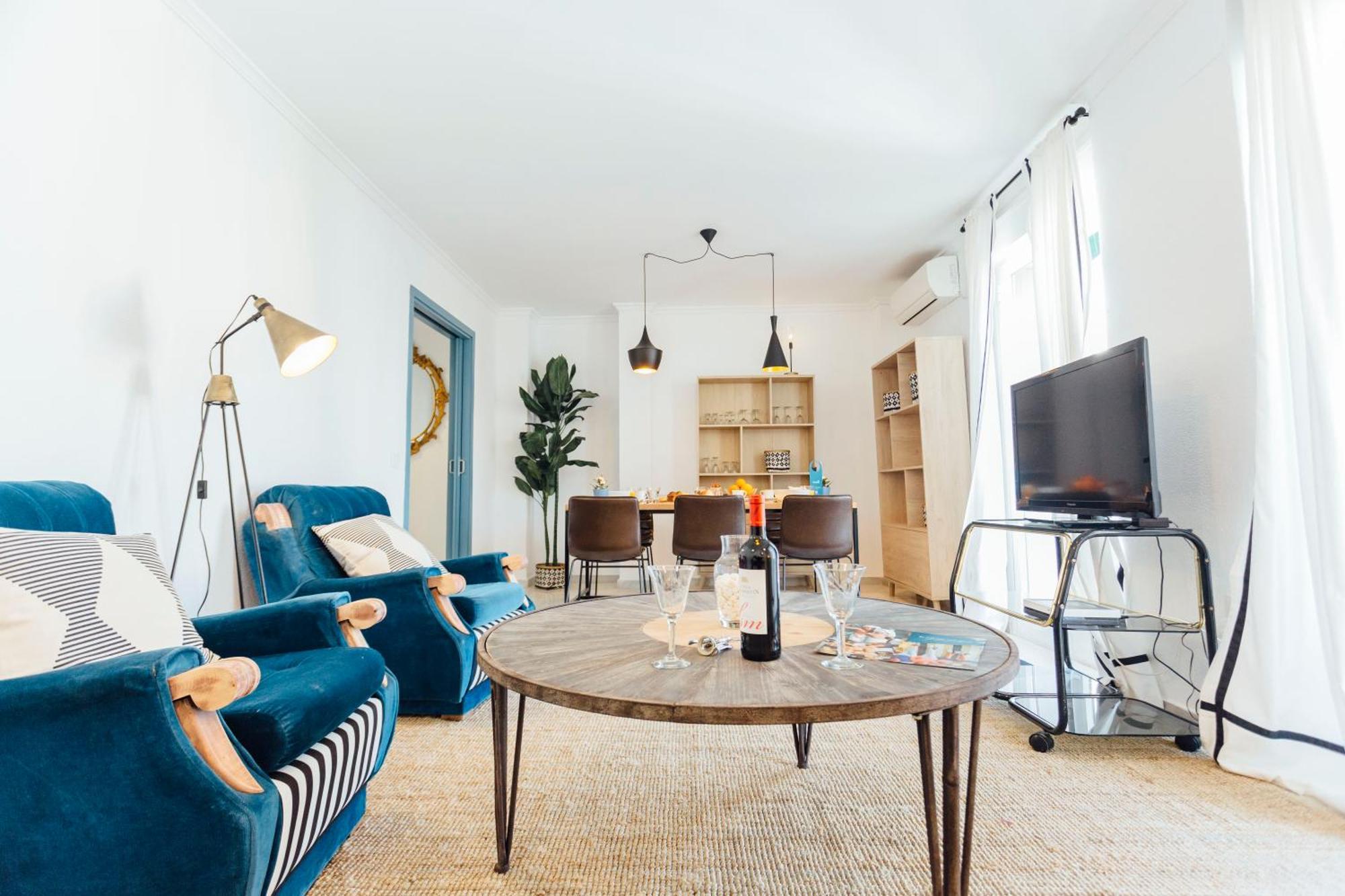 Stunning And Colorful- 4Bd 2Bth- Santa Cruz Apartment Seville Ngoại thất bức ảnh